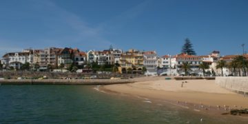 Playas cerca de Lisboa: Praia da Ribeira de Cascais