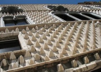 Casa dos Bicos arquitectura