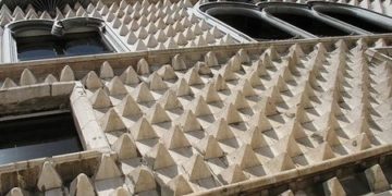 Casa dos Bicos arquitectura